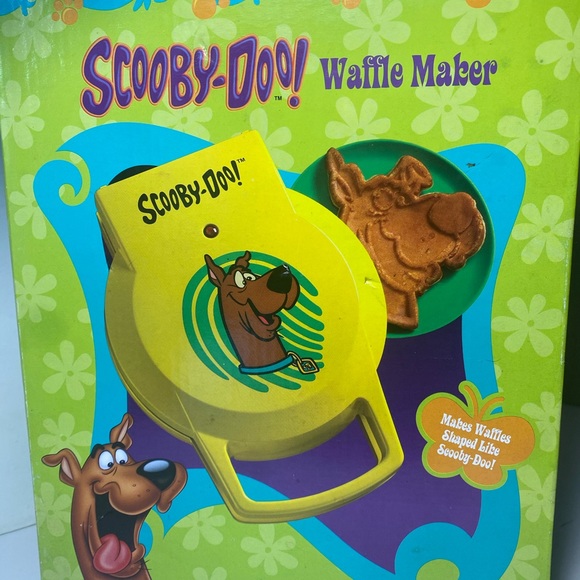 scooby doo waffle iron